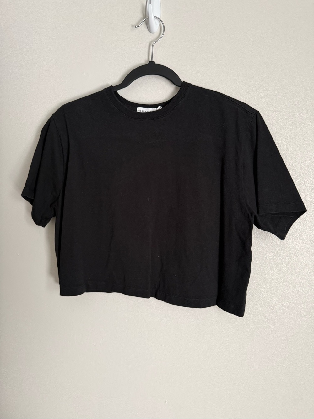 Good American Black Cropped Crew Tee
